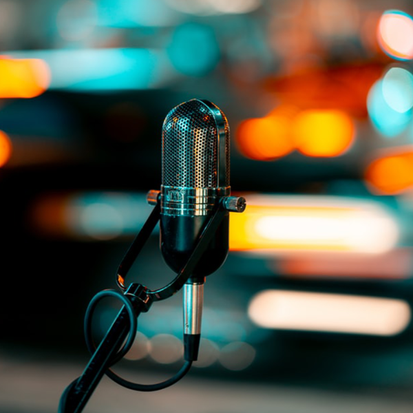 Radios locales associatives : quelle liberté d'informer ?